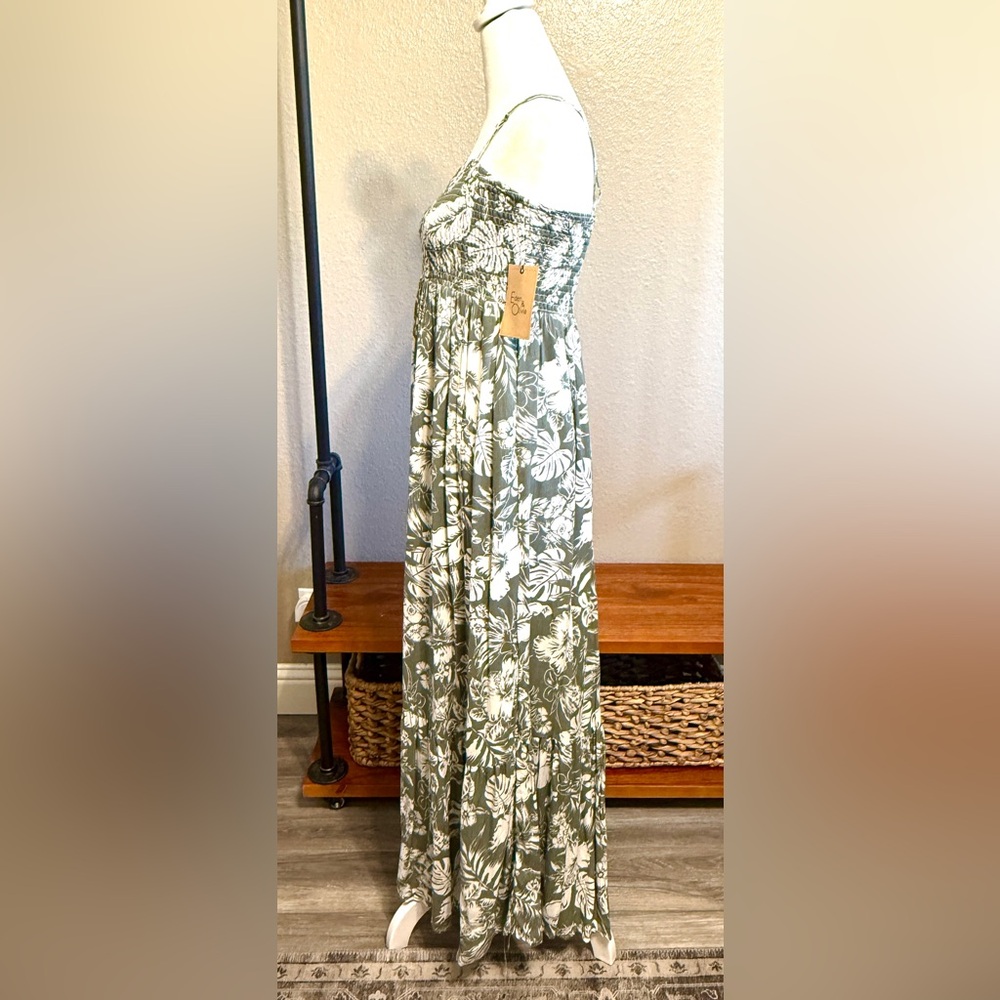 Eden & Olivia Tropical Floral Maxi Dress Sage and White Women’s Size Large - Picture 4 of 7